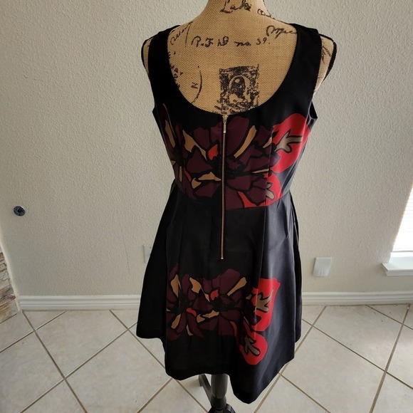 Taylor floral 50s style pleated fit n‎ flare dress size 8 - Picture 5 of 9